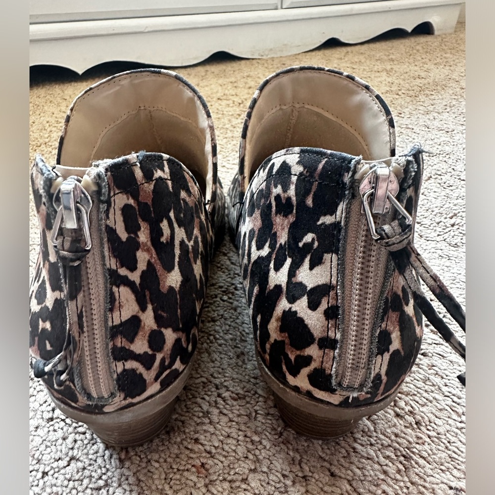 Leopard Print round toe booties - Picture 5 of 5